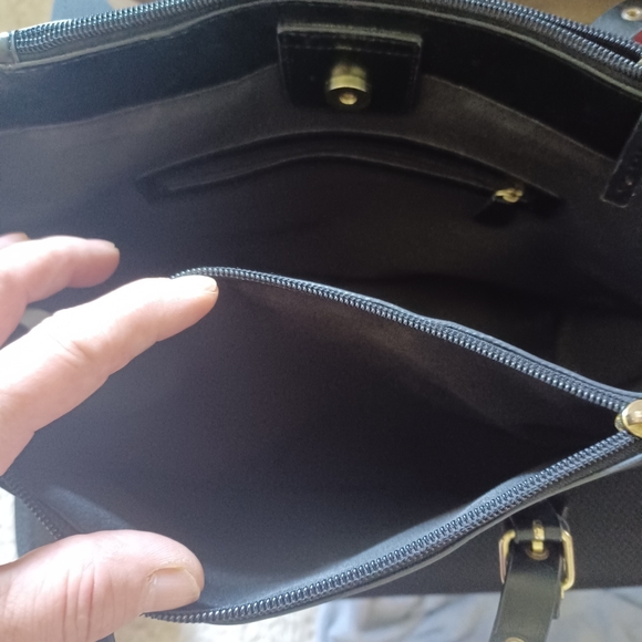 Black Croc Embossed Shoulder Tote Bag - Picture 8 of 12